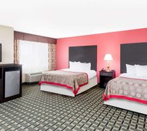 Ramada Vandalia Room