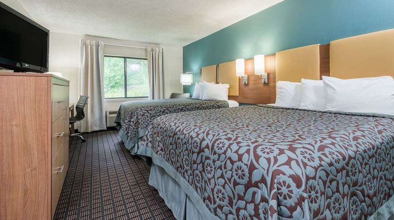 <b>Days Inn Ashland Room</b>. Images powered by <a href="https://iceportal.shijigroup.com/" title="IcePortal" target="_blank">IcePortal</a>.