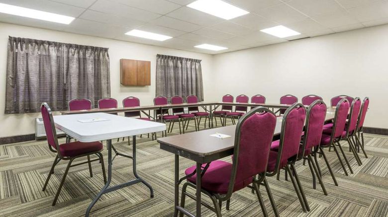 <b>Days Inn Ashland Meeting</b>. Images powered by <a href="https://iceportal.shijigroup.com/" title="IcePortal" target="_blank">IcePortal</a>.
