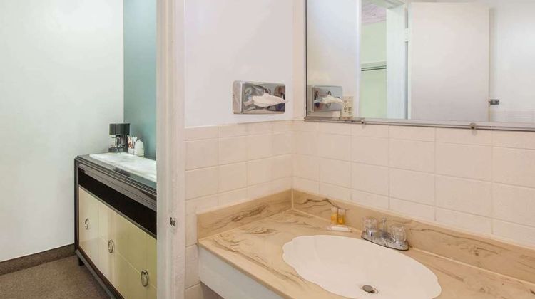 Days Inn Camarillo Ventura Room