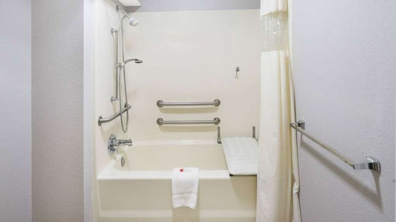 <b>Days Inn Asheville North Room</b>. Images powered by <a href="https://iceportal.shijigroup.com/" title="IcePortal" target="_blank">IcePortal</a>.
