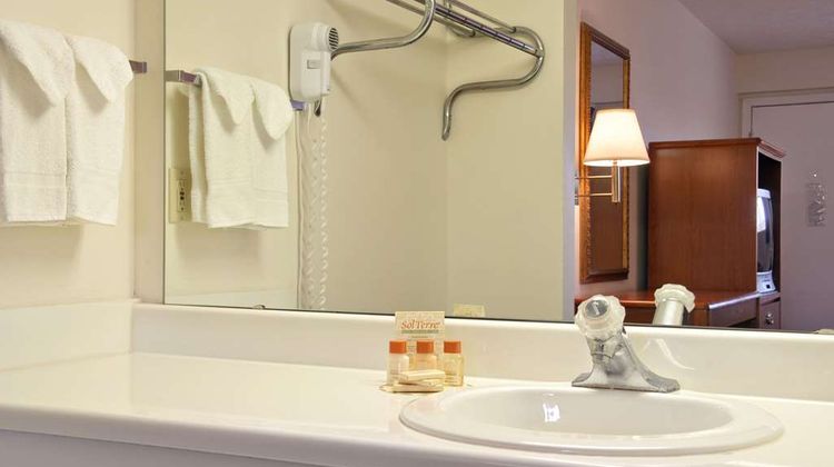 Days Inn Plainfield Room