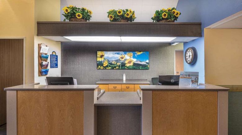 <b>Days Inn Great Falls Lobby</b>. Images powered by <a href="https://iceportal.shijigroup.com/" title="IcePortal" target="_blank">IcePortal</a>.