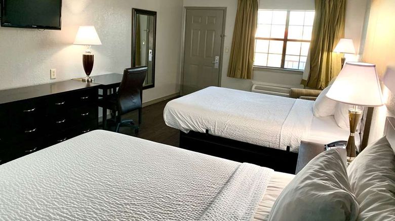 <b>Days Inn Canton Room</b>. Images powered by <a href="https://iceportal.shijigroup.com/" title="IcePortal" target="_blank">IcePortal</a>.