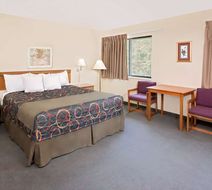 Days Inn Boonville Room