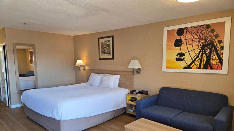 <b>Days Inn Alhambra CA Room</b>. Images powered by <a href="https://iceportal.shijigroup.com/" title="IcePortal" target="_blank">IcePortal</a>.