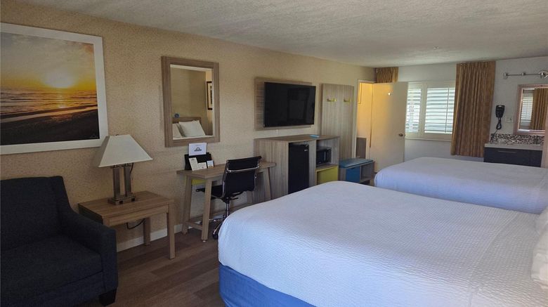 <b>Days Inn Alhambra CA Room</b>. Images powered by <a href="https://iceportal.shijigroup.com/" title="IcePortal" target="_blank">IcePortal</a>.