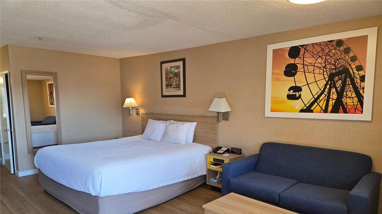 <b>Days Inn Alhambra CA Room</b>. Images powered by <a href="https://iceportal.shijigroup.com/" title="IcePortal" target="_blank">IcePortal</a>.