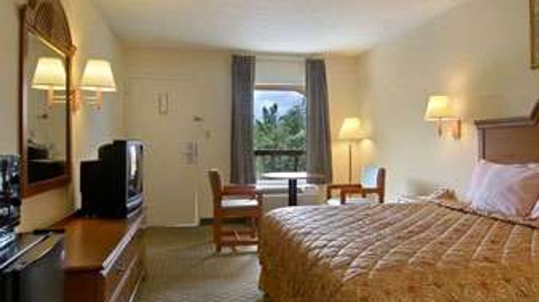 <b>Days Inn Moss Point Pascagoula Room</b>. Images powered by <a href="https://iceportal.shijigroup.com/" title="IcePortal" target="_blank">IcePortal</a>.