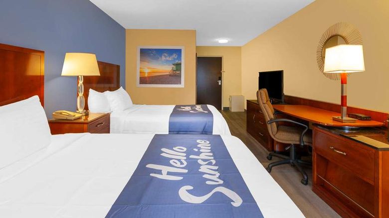 <b>Days Inn Milan/Cedar Point South Room</b>. Images powered by <a href="https://iceportal.shijigroup.com/" title="IcePortal" target="_blank">IcePortal</a>.