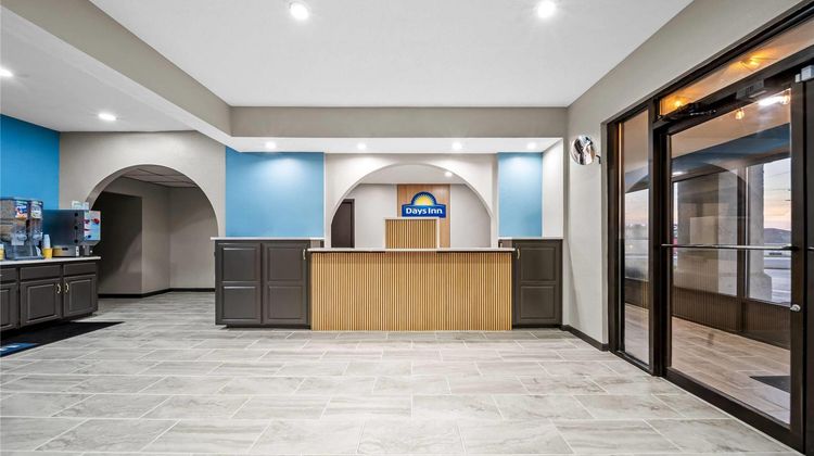Days Inn Troy Lobby