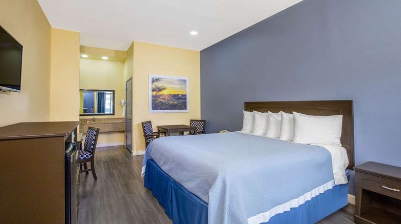 <b>Days Inn Banning Room</b>. Images powered by <a href="https://iceportal.shijigroup.com/" title="IcePortal" target="_blank">IcePortal</a>.