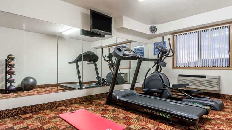 <b>Days Inn Muncie -Ball State University Health</b>. Images powered by <a href="https://iceportal.shijigroup.com/" title="IcePortal" target="_blank">IcePortal</a>.