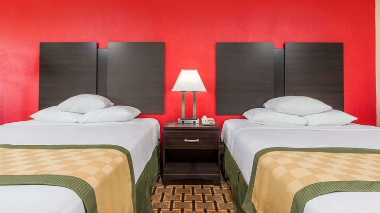 <b>Days Inn Muncie -Ball State University Room</b>. Images powered by <a href="https://iceportal.shijigroup.com/" title="IcePortal" target="_blank">IcePortal</a>.