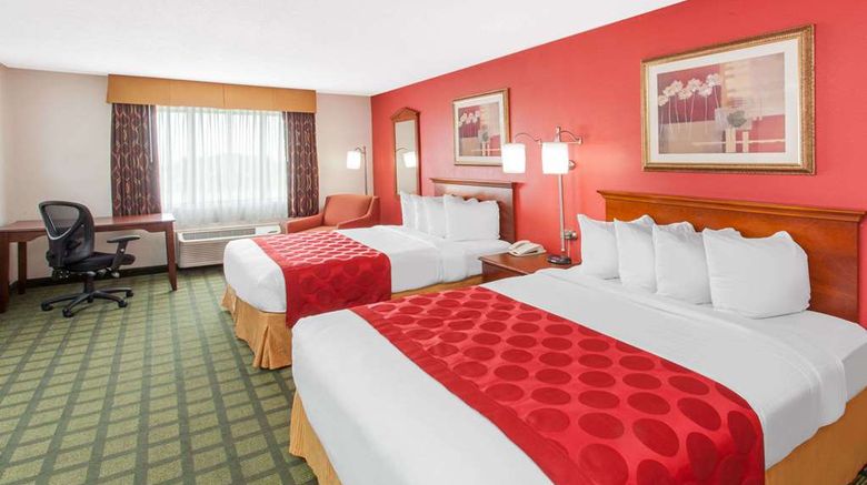 <b>Baymont by Wyndham Decatur North Room</b>. Images powered by <a href="https://iceportal.shijigroup.com/" title="IcePortal" target="_blank">IcePortal</a>.