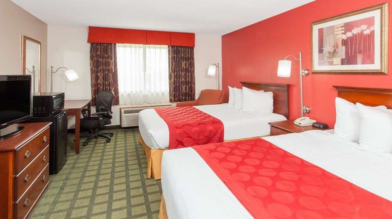 <b>Baymont by Wyndham Decatur North Room</b>. Images powered by <a href="https://iceportal.shijigroup.com/" title="IcePortal" target="_blank">IcePortal</a>.