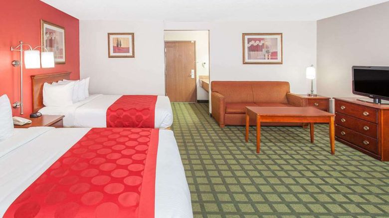 <b>Baymont by Wyndham Decatur North Room</b>. Images powered by <a href="https://iceportal.shijigroup.com/" title="IcePortal" target="_blank">IcePortal</a>.