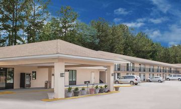 Days Inn Newton