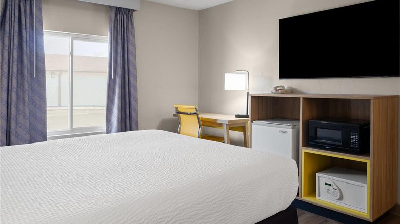<b>Days Inn Jamestown Room</b>. Images powered by <a href="https://iceportal.shijigroup.com/" title="IcePortal" target="_blank">IcePortal</a>.