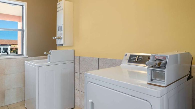 <b>Days Inn Grants Other</b>. Images powered by <a href="https://iceportal.shijigroup.com/" title="IcePortal" target="_blank">IcePortal</a>.