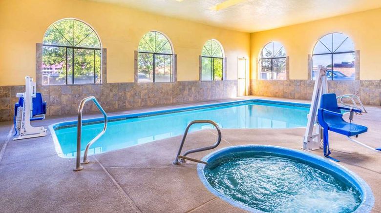 <b>Days Inn Los Lunas Pool</b>. Images powered by <a href="https://iceportal.shijigroup.com/" title="IcePortal" target="_blank">IcePortal</a>.