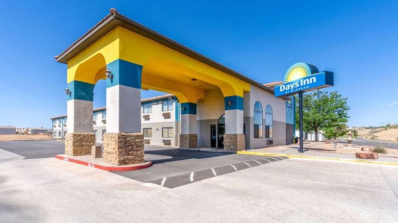 <b>Days Inn Los Lunas Exterior</b>. Images powered by <a href="https://iceportal.shijigroup.com/" title="IcePortal" target="_blank">IcePortal</a>.