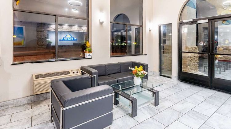 Days Inn Los Lunas Lobby