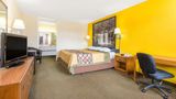 Super 8 Williamsburg Room