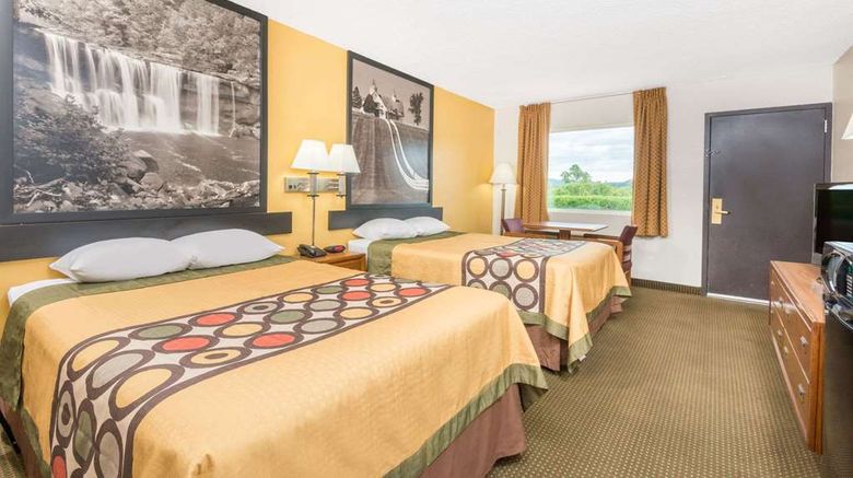 <b>Super 8 Williamsburg Room</b>. Images powered by <a href="https://iceportal.shijigroup.com/" title="IcePortal" target="_blank">IcePortal</a>.
