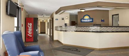 Days Inn Middletown Lobby