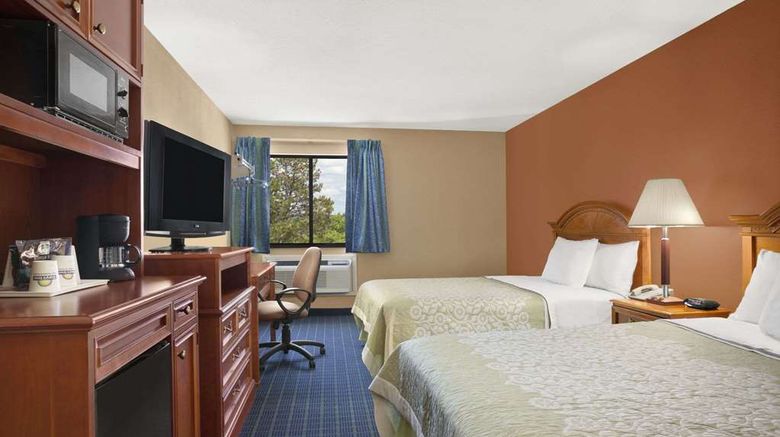 <b>Days Inn Middletown Room</b>. Images powered by <a href="https://iceportal.shijigroup.com/" title="IcePortal" target="_blank">IcePortal</a>.