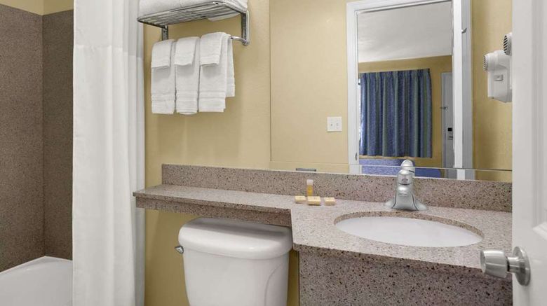 <b>Days Inn Middletown Room</b>. Images powered by <a href="https://iceportal.shijigroup.com/" title="IcePortal" target="_blank">IcePortal</a>.