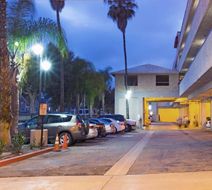 Howard Johnson Torrance Exterior