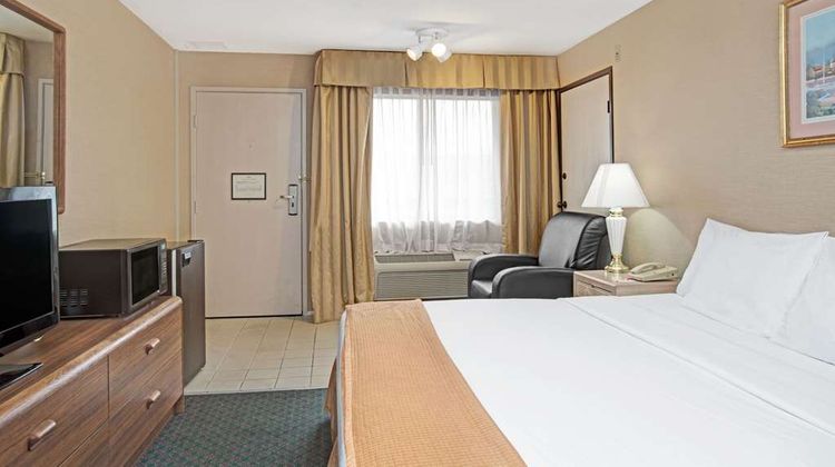 Howard Johnson Torrance Room