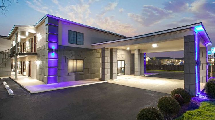 Days Inn Waco Exterior