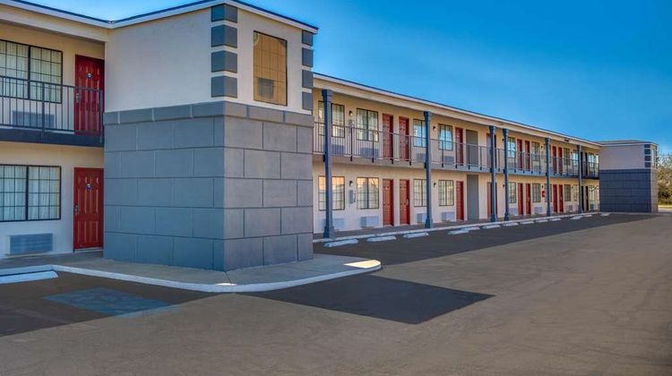 Days Inn Waco Exterior