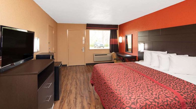 <b>Days Inn Tupelo Room</b>. Images powered by <a href="https://iceportal.shijigroup.com/" title="IcePortal" target="_blank">IcePortal</a>.