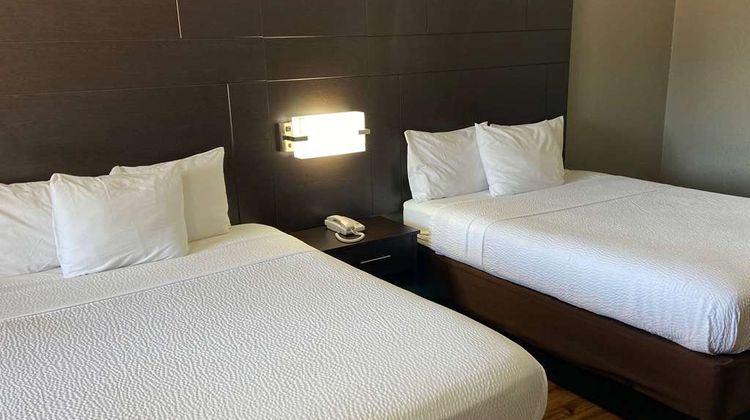 Days Inn Tupelo Room