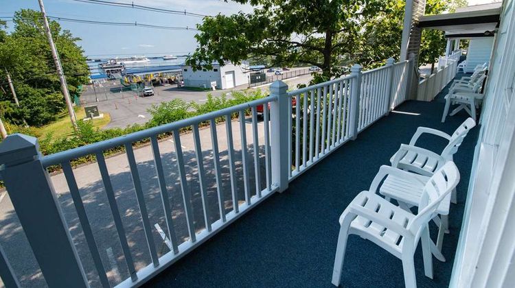 Days Inn Bar Harbor Exterior