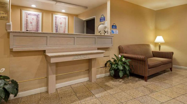 <b>Days Inn by Wyndham Lathrop Lobby</b>. Images powered by <a href="https://iceportal.shijigroup.com/" title="IcePortal" target="_blank">IcePortal</a>.
