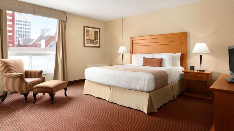 <b>Days Inn Downtown Edmonton Room</b>. Images powered by <a href="https://iceportal.shijigroup.com/" title="IcePortal" target="_blank">IcePortal</a>.