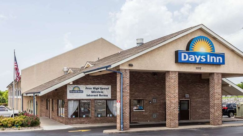<b>Days Inn Nashville North-Opryland Exterior</b>. Images powered by <a href="https://iceportal.shijigroup.com/" title="IcePortal" target="_blank">IcePortal</a>.