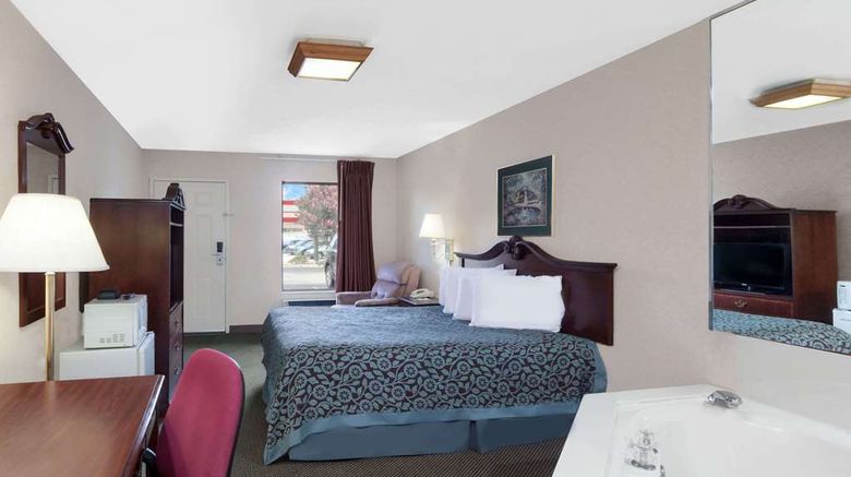 <b>Days Inn Morristown Suite</b>. Images powered by <a href="https://iceportal.shijigroup.com/" title="IcePortal" target="_blank">IcePortal</a>.