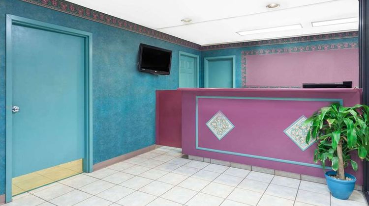 Days Inn Morristown Lobby