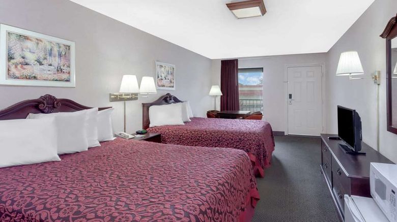 <b>Days Inn Morristown Room</b>. Images powered by <a href="https://iceportal.shijigroup.com/" title="IcePortal" target="_blank">IcePortal</a>.