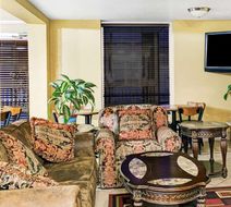 Days Inn & Suites Downtown Lobby