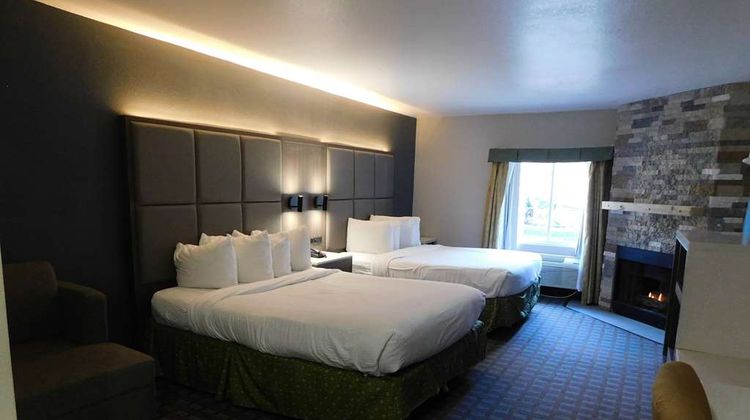 Days Inn & Suites Downtown Room