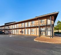 Days Inn Brownsville Exterior