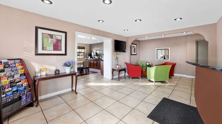 Days Inn Brownsville Lobby