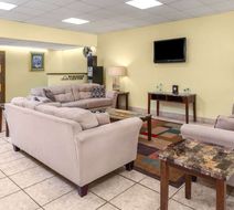 Days Inn Shelby Lobby